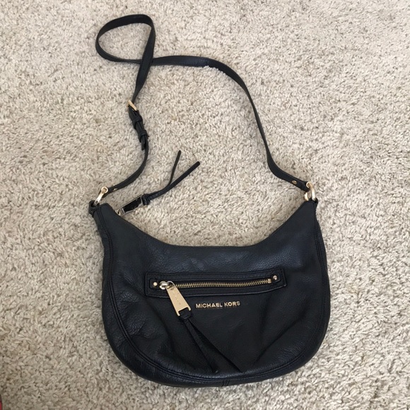 Michael Kors crossbody purse - Picture 1 of 5